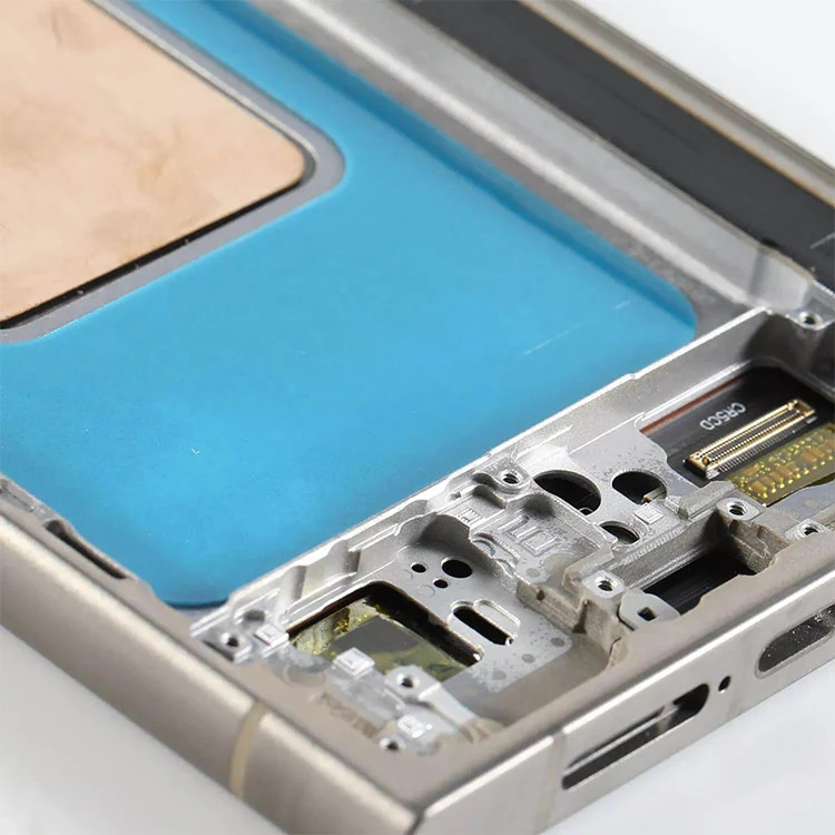 S24 Ultra LCD ekranlar